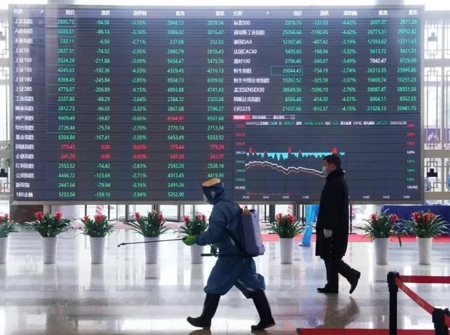 Bolsas da Ásia fecham em alta; Tóquio e Seul sobem cerca de 2%, puxadas por semicondutores