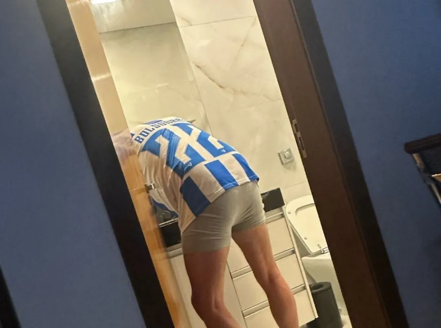 Carlos diz que Bolsonaro tem crise de azia na prisão na PF e posta foto do pai