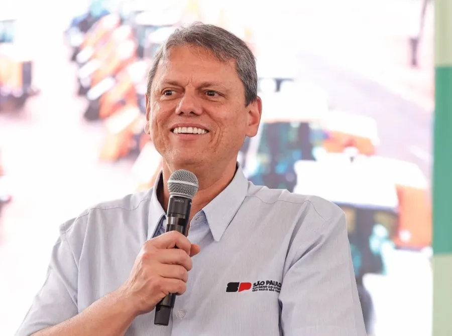 Em SP, Tarcísio faz troca na Casa Civil no dia previsto para visita a Bolsonaro