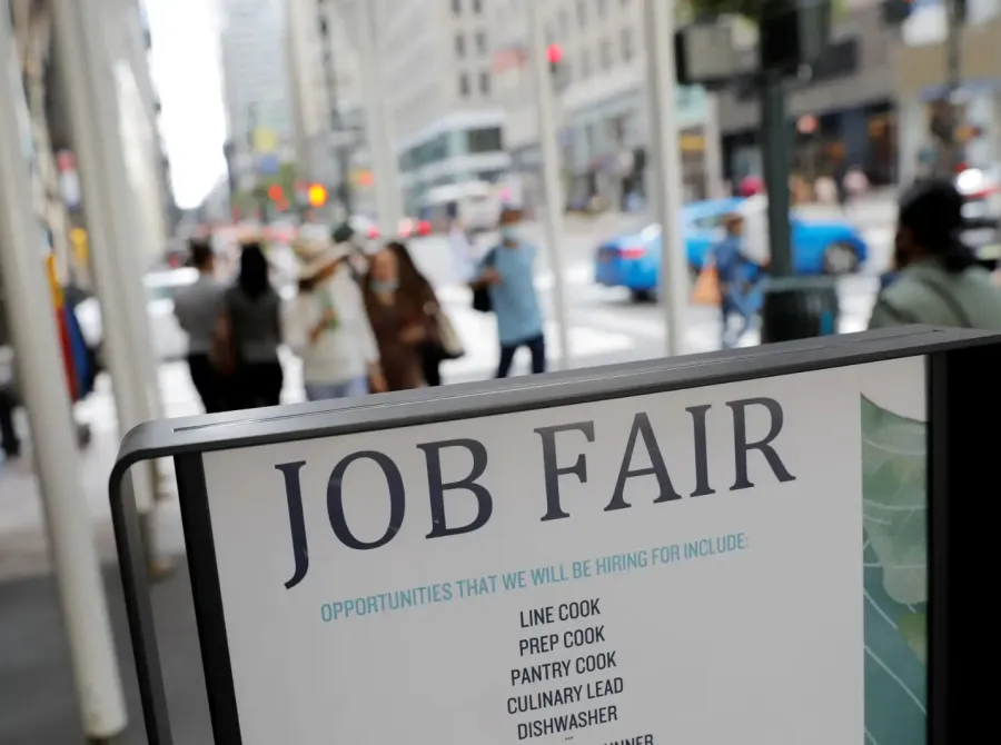 Pedidos de auxílio-desemprego nos EUA caem 9 mil na semana