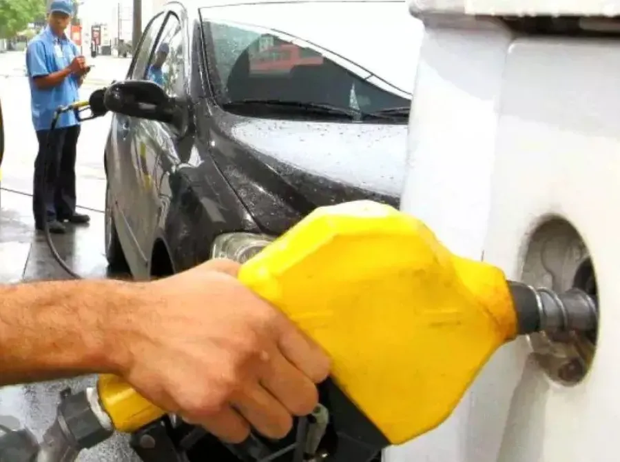 Etanol/ANP: preço sobe em 15 Estados e no DF, cai em 8 e fica estável em 3 na semana