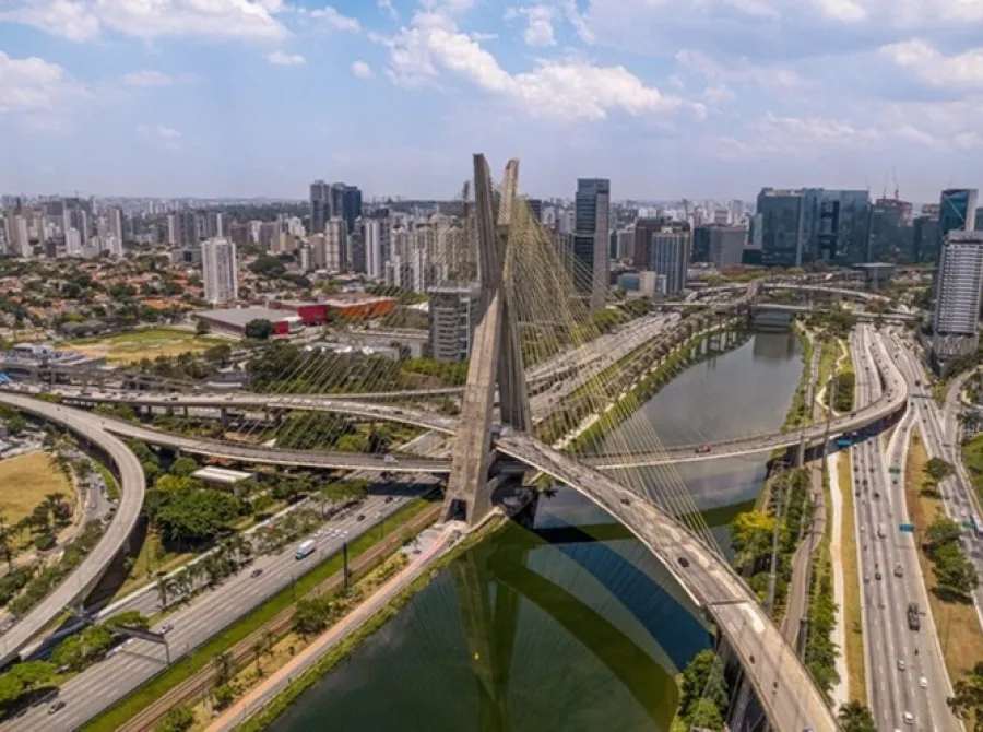São Paulo recebe cerca de 2,5 mi de turistas estrangeiros e avança como principal destino brasileiro de 2025