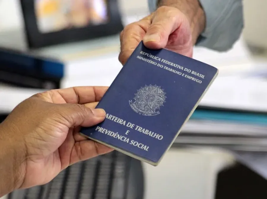 Desemprego até novembro cai para 5,2% e volta a atingir menor taxa da série histórica