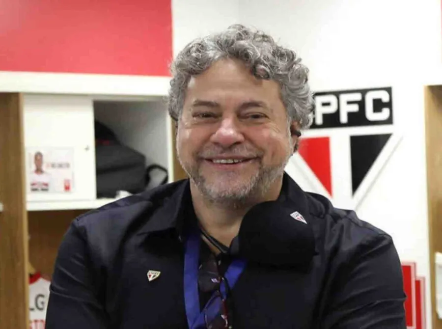 Impeachment de Julio Casares no São Paulo ganha nova data e tem voto presencial mantido