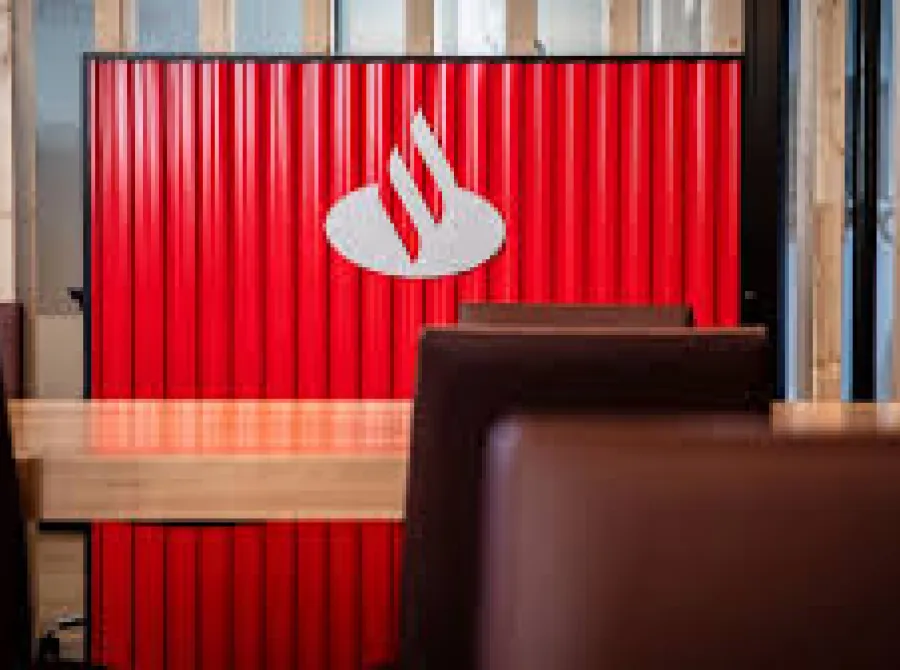 Santander cai após anunciar compra do Webster Financial nos EUA por US$ 12,3 bilhões