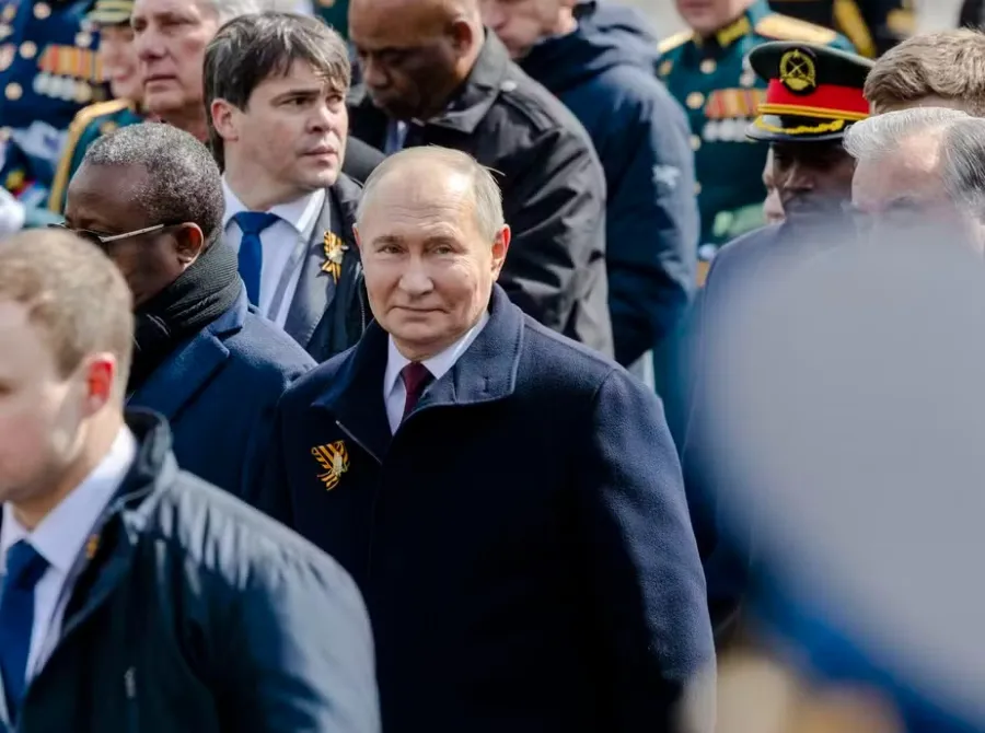 UE se mobiliza para superar ameaça da Hungria de bloquear novas sanções à Rússia