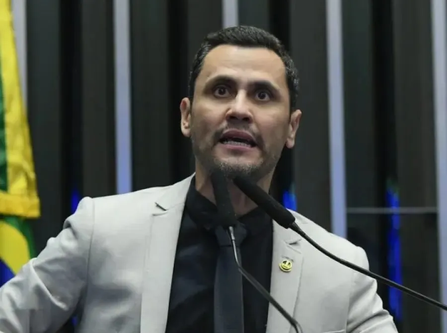 Cleitinho lidera disputa pelo governo de Minas Gerais, aponta Paraná Pesquisas