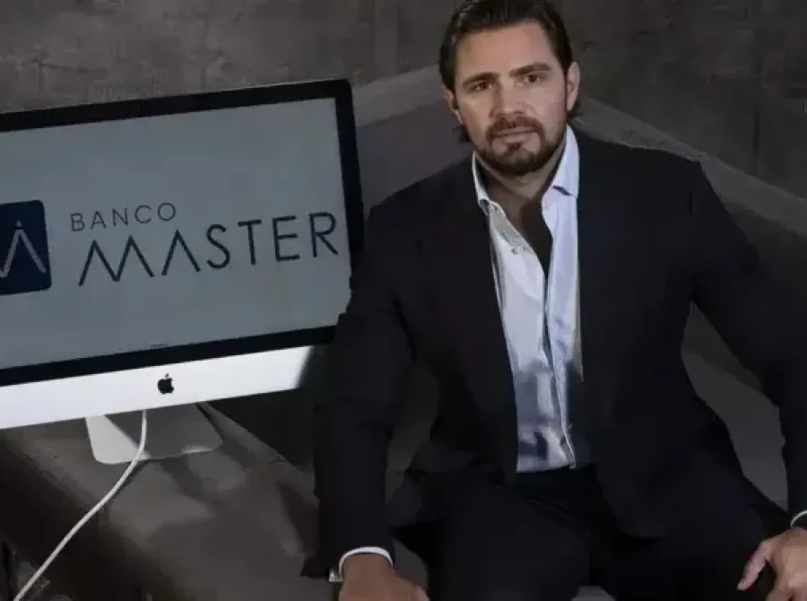 Viana: Mendonça foi coerente ao pedir de volta dados do celular de Vorcaro