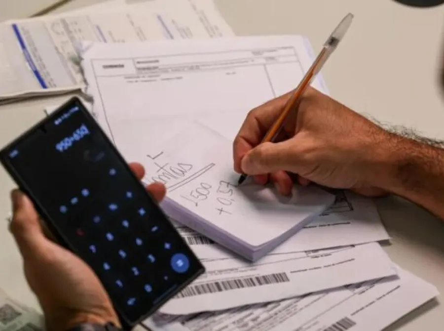 Setor público tem déficit primário de R$ 80,676 bilhões em março, afirma BC