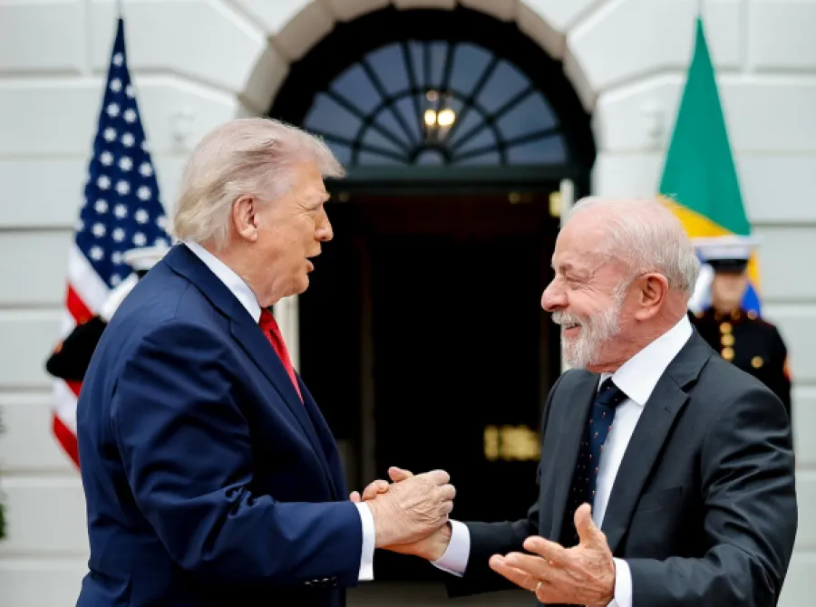 Trump diz que Lula é 'inteligente' e um 'bom homem' após encontro na Casa Branca