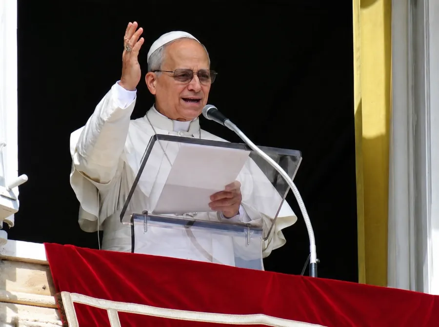 Papa Leão XIV defende regulação da IA e critica uso bélico da tecnologia