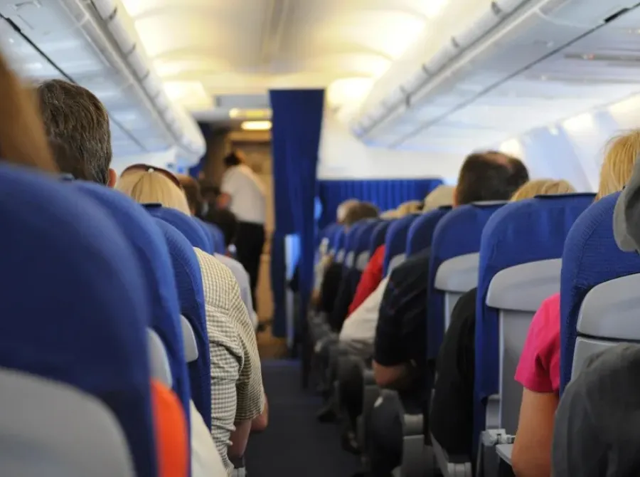 Passagem aérea sobe 7,24% no IPCA-15 de junho, impacto altista de 0,05 pp, segundo IBGE